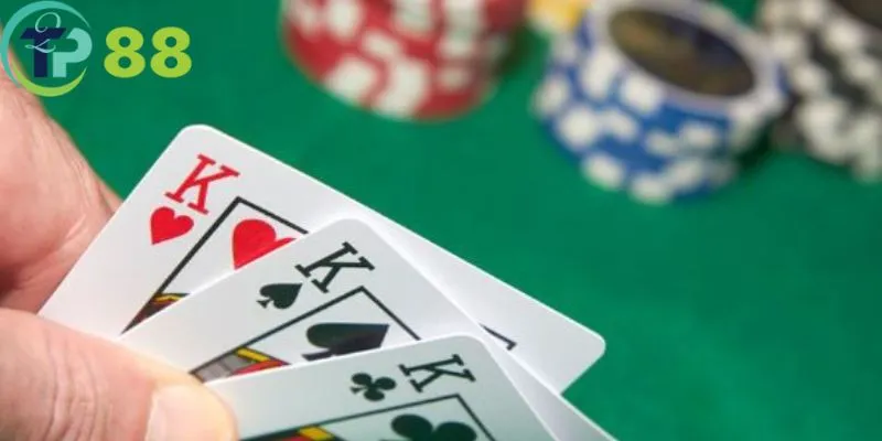 Bài Liêng - Hình Thức Giải Trí Độc Đáo Hàng Đầu Tp88 2 Bài liêng được yêu thích rộng rãi tại nền tảng game TP88